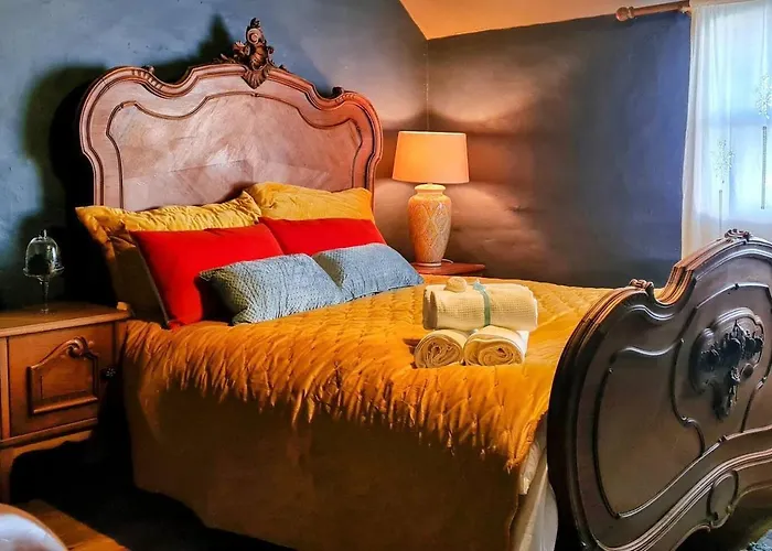Charming Full Of Character In The Heart Southwell